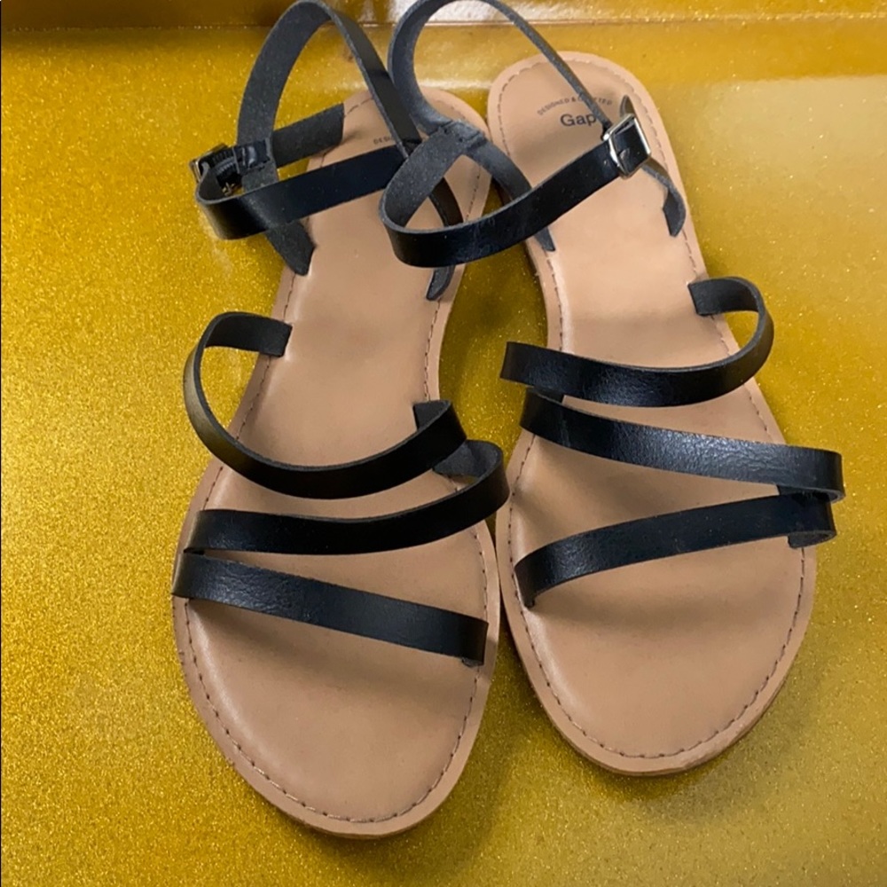 GAP black sandals.